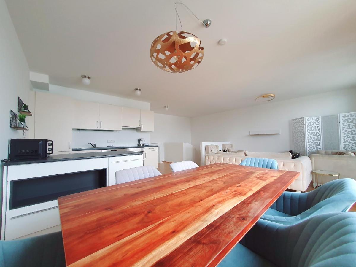 Near Lake Two Bedroom Duplex Apartment Відень Екстер'єр фото