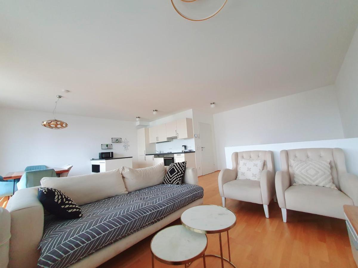 Near Lake Two Bedroom Duplex Apartment Відень Екстер'єр фото
